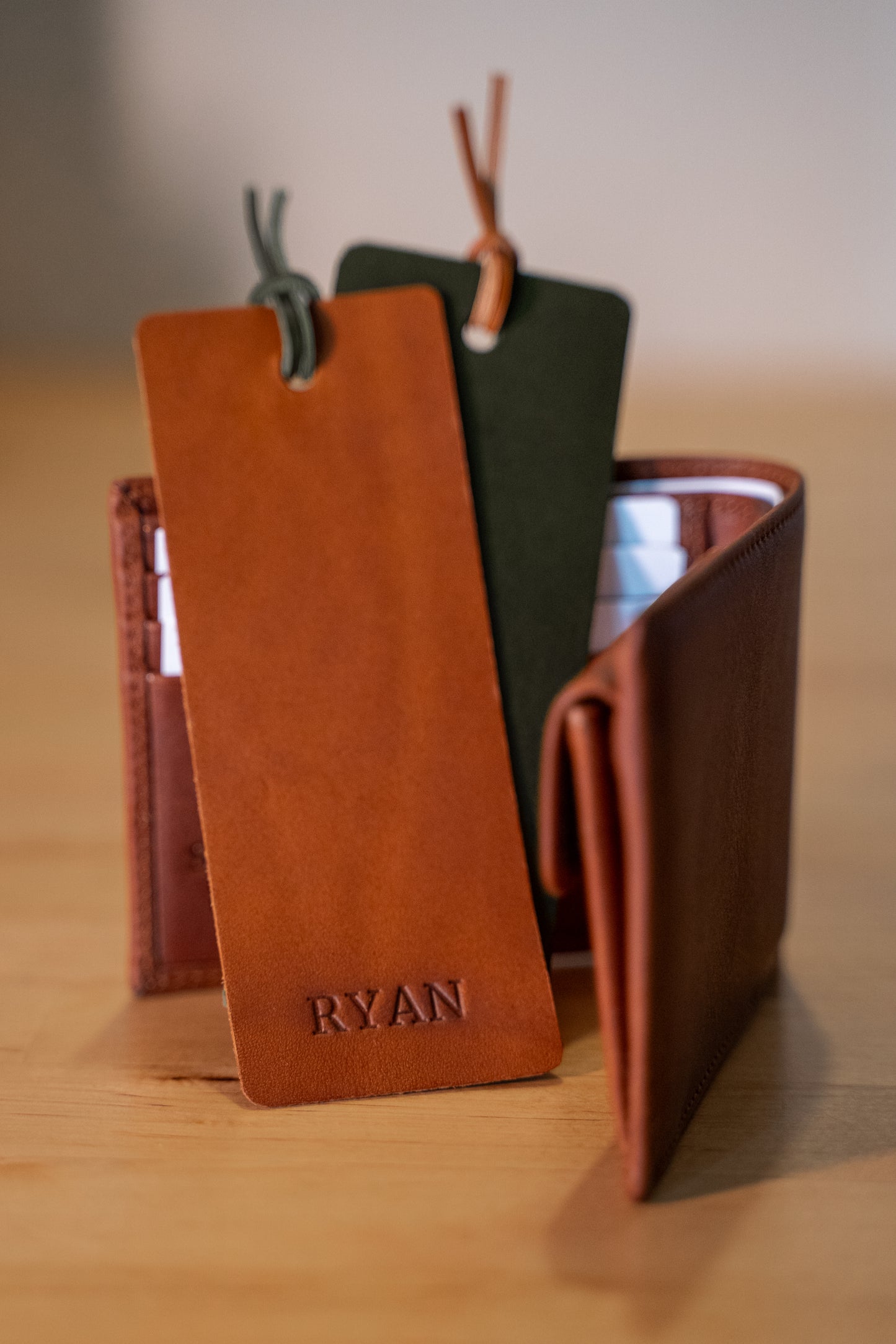 Sarvarno Leather Bookmark